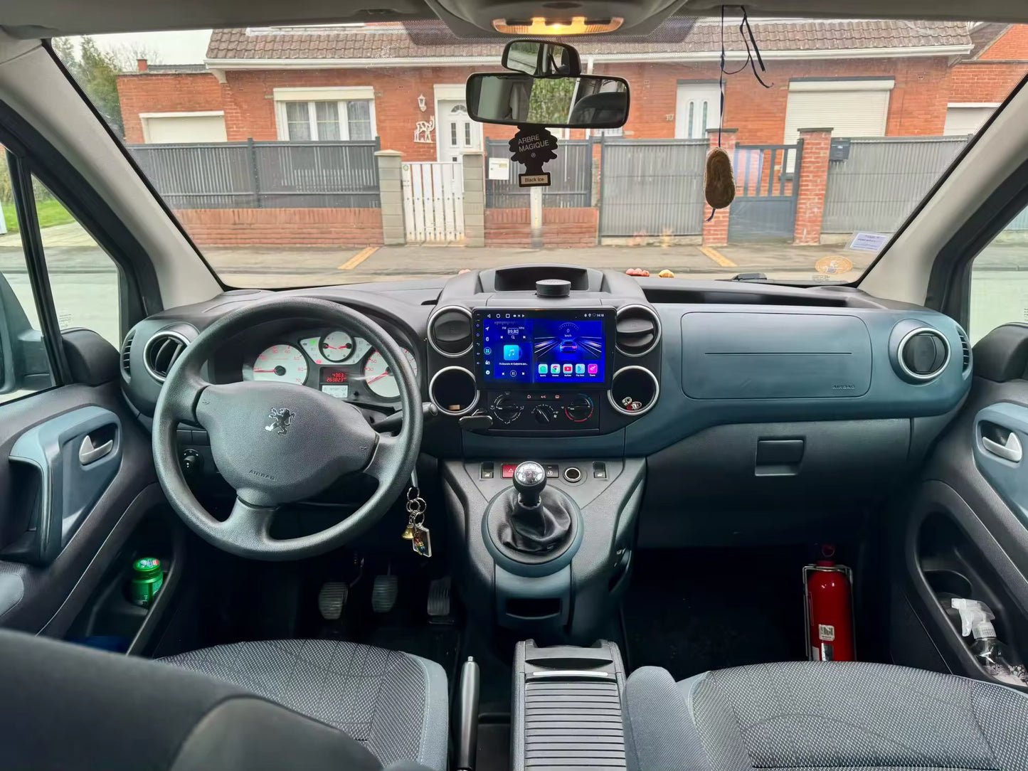 Autoradio Androïde tactile Citroën Berlingo B9/Peugeot Partner (2008/2019)