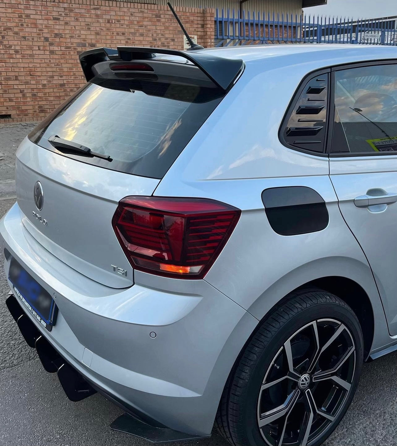 Becquet Oettinger Volkswagen Polo AW (MK6/MK6 facelift)