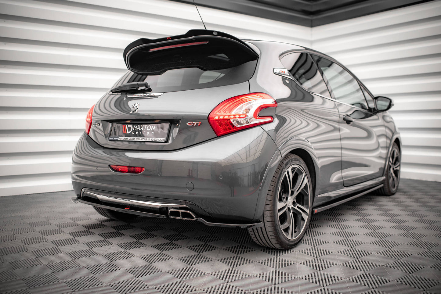 Extension de becquet Peugeot 208