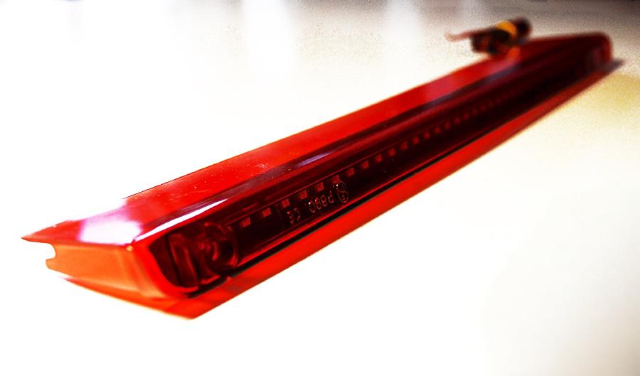 Feu stop pour becquet Peugeot 208