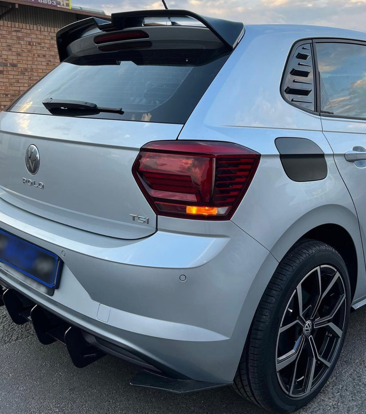 Becquet Oettinger Volkswagen Polo AW (MK6/MK6 facelift)