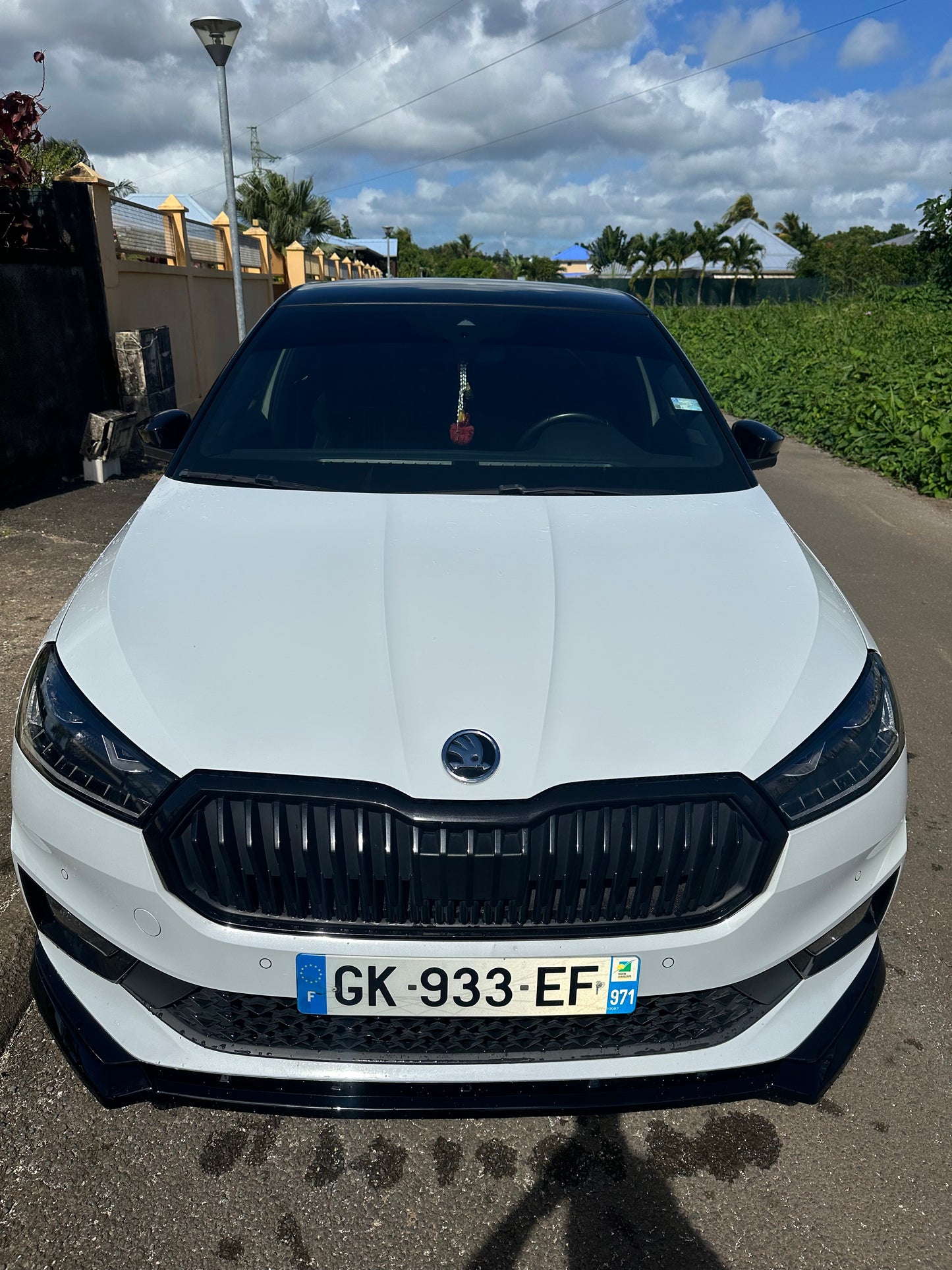 Lame de pare-chocs avant Skoda Fabia 4