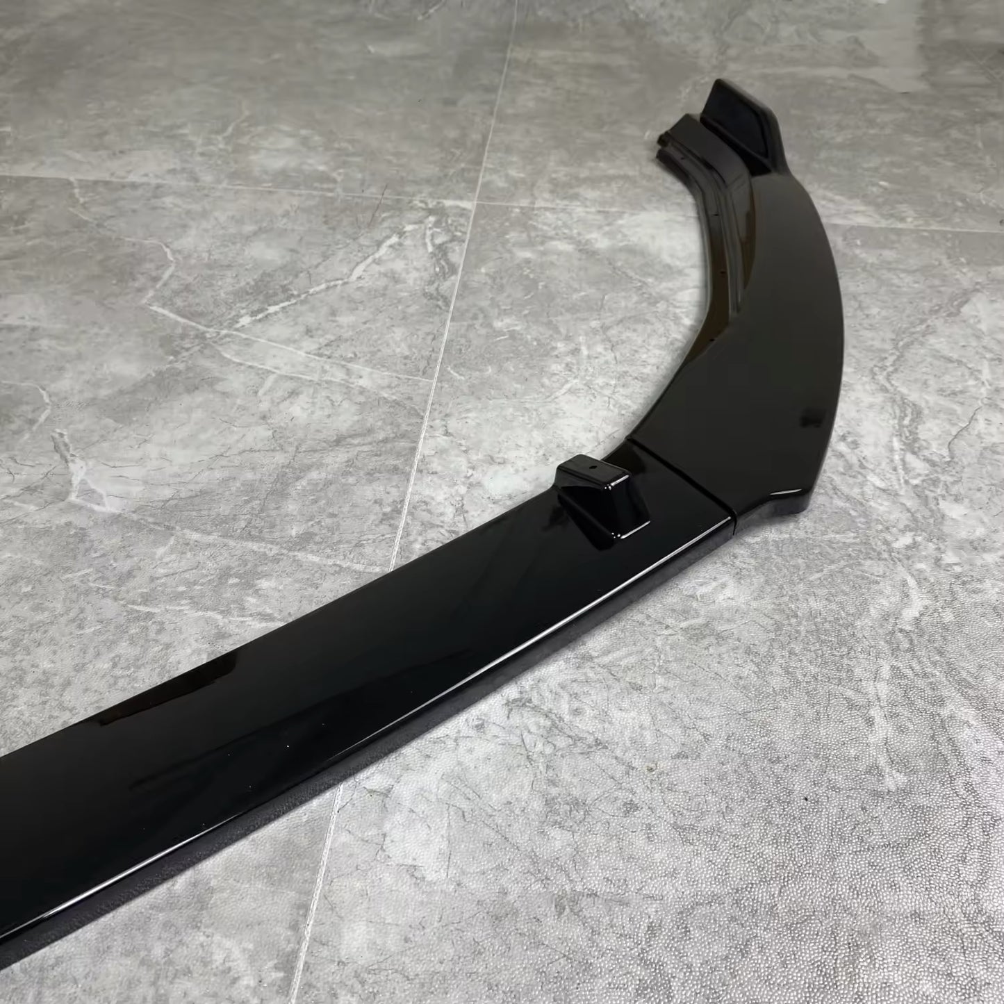 Lame de pare-choc avant Cupra Léon Mk4