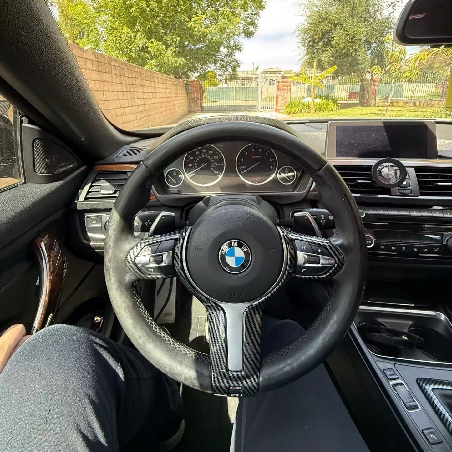 Garniture de volant style carbone BMW