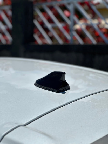 Antenne style aileron de requin