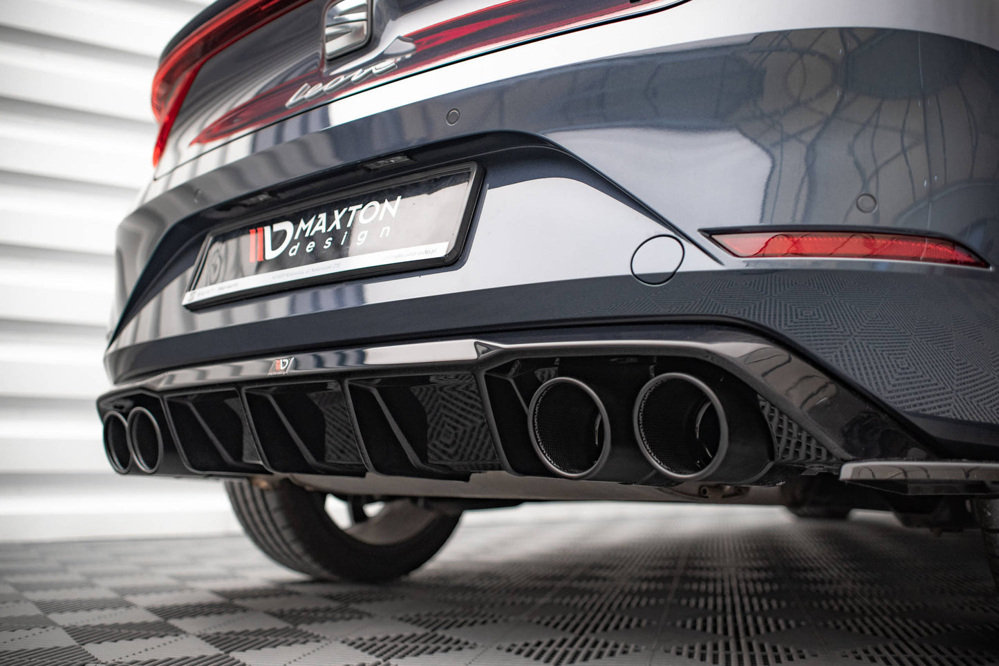Diffuseur de pare-choc arrière Seat Leon Mk4