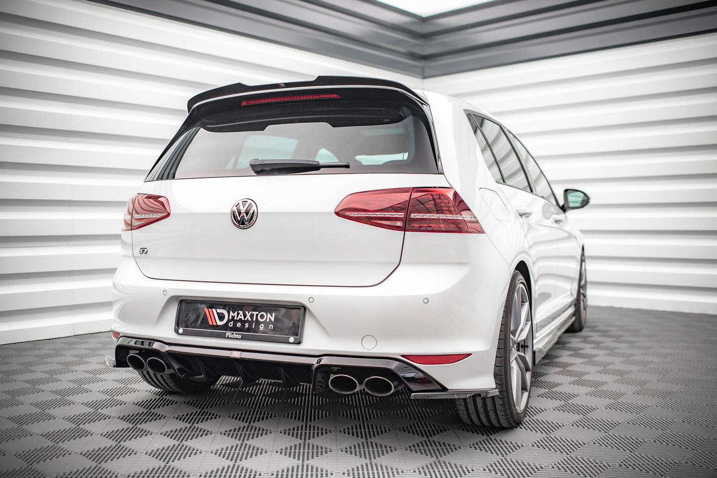 Diffuseur de pare-chocs arrière Volkswagen Golf 7R