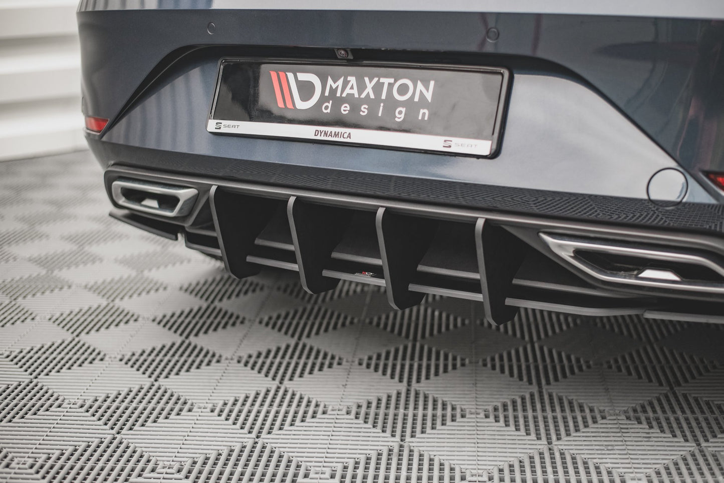 Lames de diffuseur de pare-chocs arrière Street Pro Seat Leon Mk4