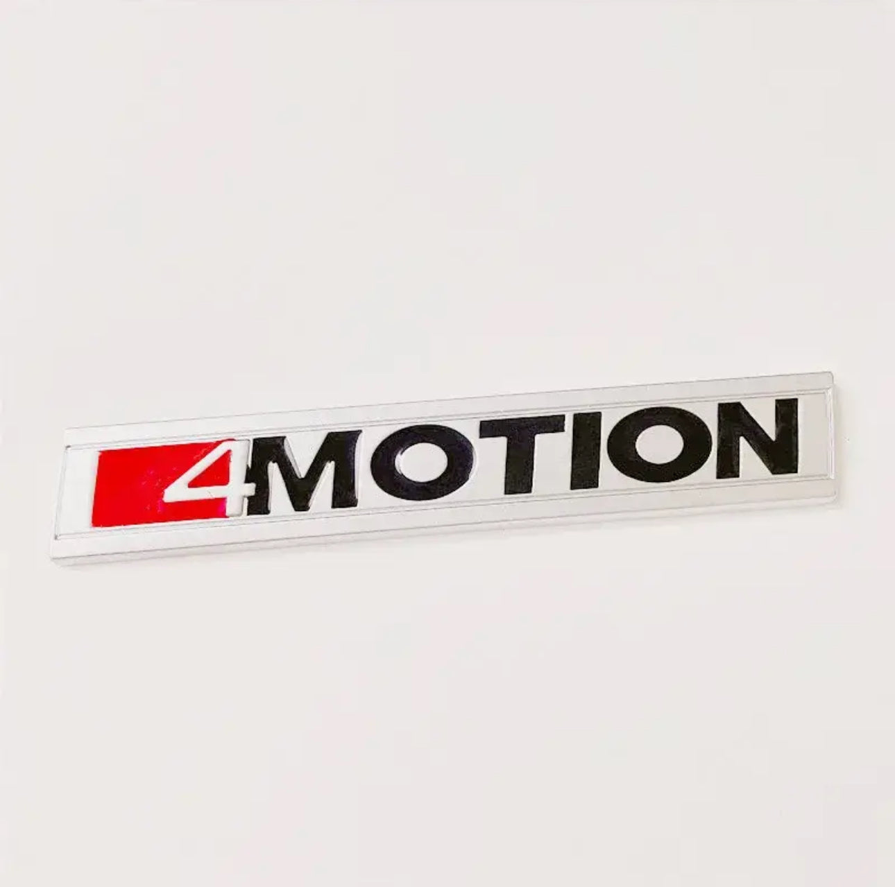 Emblème « 4motion »